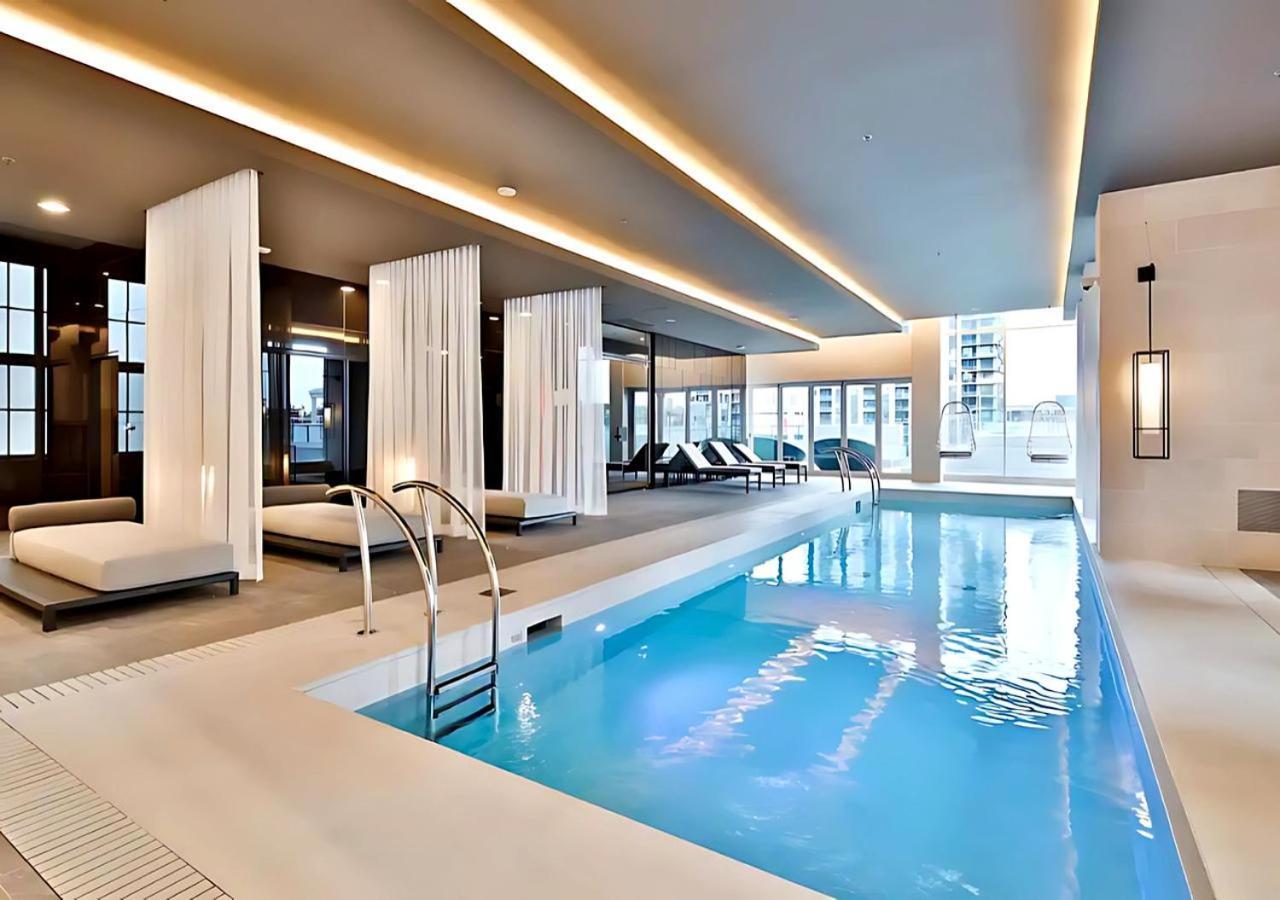 Spectacular Skyline Views - Downtown Montreal - Luxury Condo & Penthouse Exterior photo
