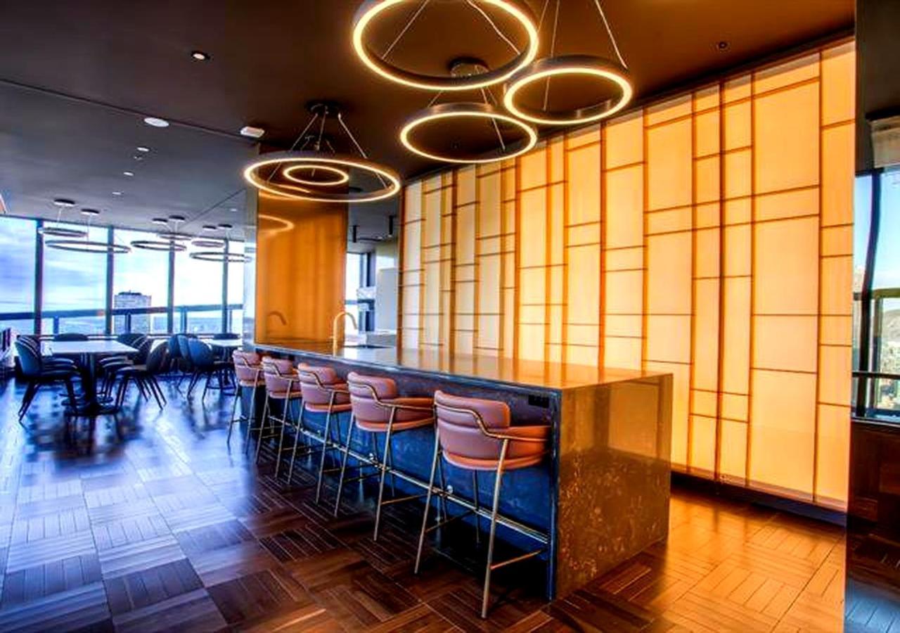 Spectacular Skyline Views - Downtown Montreal - Luxury Condo & Penthouse Exterior photo